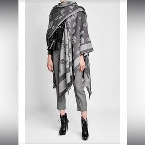 Alexander McQueen Big Skull Cape